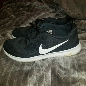 Womens Nike free RN